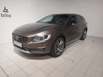 Volvo V60 Cross Country D4