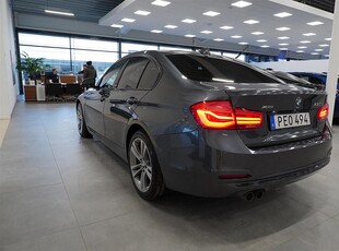 BMW 330 d xDrive Navi Harman Kardon Skinnstolar Rattvärme Surround View