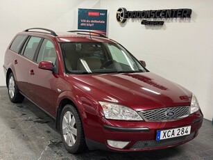 Ford Mondeo Kombi 2.0 | Motorvärmare | Lågmil |