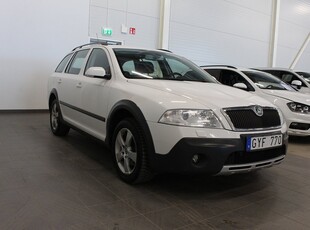 Skoda Octavia Scout 2.0 TDI 4x4 Webasto Värmare Kamremsbytt