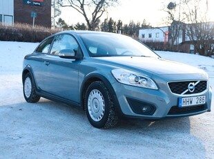 Volvo C301.6D DRIVe MOMENTUM AUX M-VÄRM XENON SENS 2010, Sportkupé