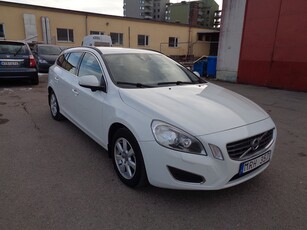 Volvo V60 D2 Momentum Euro 5