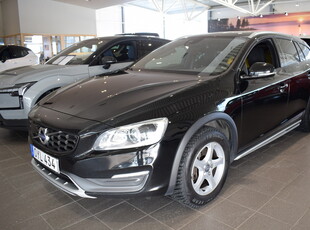 Volvo V60Cross Country D4 AWD Momentum BE 2016, Kombi