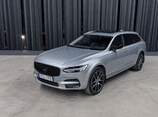 Volvo V90Cross Country T5 AWD Inscription Pro|Pano|B&W|360| 2018, Kombi