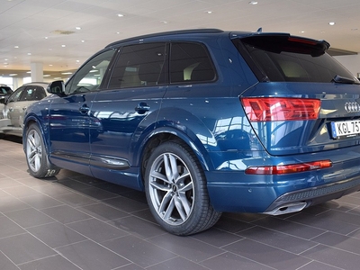 Audi Q7 50 TDI Quattro 286hk 7-sitsig Panorama Luftfjädring