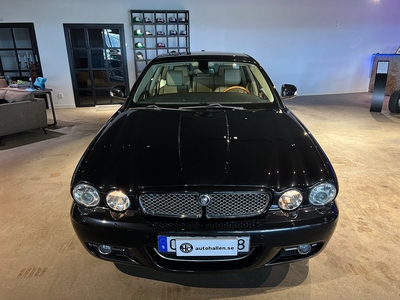 Jaguar XJ Executive 4.2 V8 396hk Taklucka / Navi / Alpine