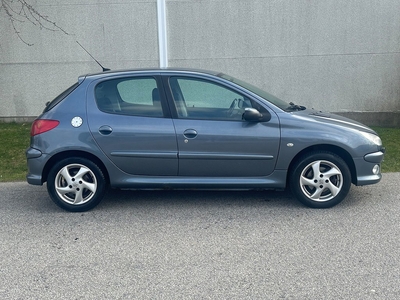 Peugeot 206 CC 1.6 Euro 4, nybes