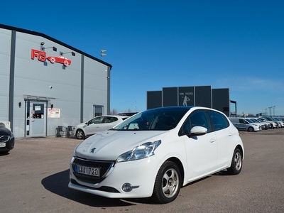 Peugeot 208 1.2 VTi 82 hk Navi Panorama