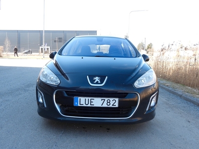 Peugeot 308 5-dörrar 1.6 e-HDi FAP Automat Euro 5 DRAGKROK