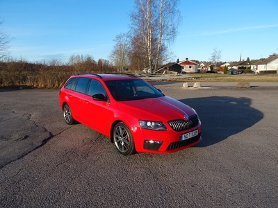 Skoda Octavia 2.0Tdi RS Navi/4wd 20