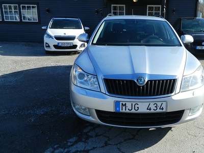 Skoda Octavia Kombi 1.4 TSI Elegance Euro 5 Dragkrok