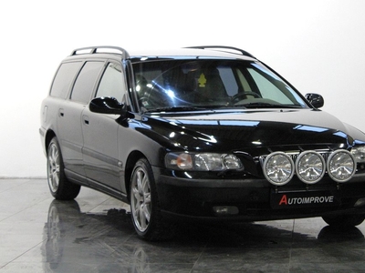 Volvo V70 T5 250HK AUTOMAT DRAGKROK ACC