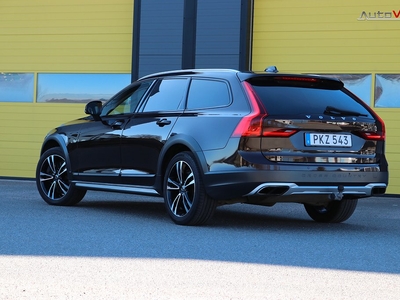 Volvo V90 Cross Country T5 AWD 254hk PANO | DRAG | VOC | 19