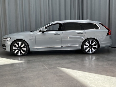 Volvo V90 Recharge T6 Core Edition Dragkrok Och Vinterhjul