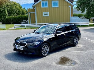 BMW 330e xDrive Touring Sportline Aut Skinn Drag Euro 6