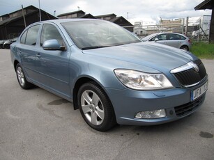 Skoda Octavia 1.8 TSI Euro5 ACC/Drag/6vxl/PDC/Soffvärme