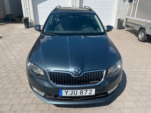 Skoda Octavia Kombi 1.6 TDI 4x4 / 1 ägare / fullservad