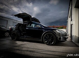 Tesla Model X 75D 22