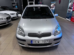 Toyota Yaris 5-dörrar 1.0 VVT-i Årsskatt 866kr / Ny besiktad