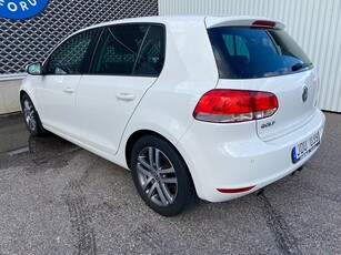 Volkswagen Golf 1.6 TDI DSG