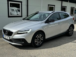 Volvo V40 Cross Country D3 Momentum Backkamera/Värmare 150hk