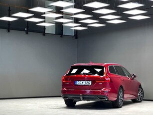 Volvo V60 B4 Inscription/Navi/Läder/Drag/Carplay/Kamera/BLIS