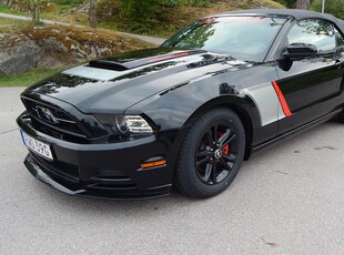 Ford Mustang V6 Convertible SelectShift FIN