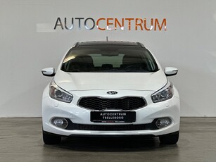 Kia CEED Cee'd_sw 1.6 CRDi EX Pano B-Kamera 128hk