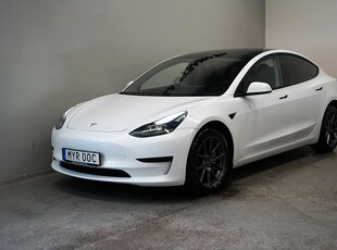 Tesla Model 3 Standard Range Plus 325hk Värmepump Pano B-kam