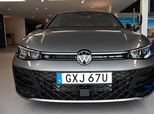 Volkswagen Passat NYA eHybrid 272hk R-Line Edition *SE SPEC*