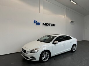 Volvo S60 D3 163hk R-Design VOC D-värm Taklucka Navi Skinn