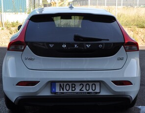 Volvo V40 D2 Momentum Nybesiktad Mycket välvårdad