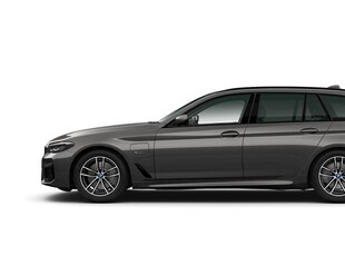 BMW 530e xDrive Touring M Sport/ Harman Kardon/Adaptiv farth