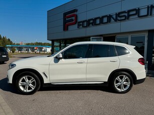 BMW X3 xDrive20d X-Line Värmare Drag 1-ägare 190hk