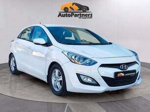 Hyundai i30 5-d 1.6CRDi Sport vinterhjul m.värm 579kr/mån 0%