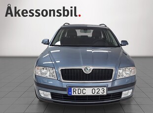 Skoda Octavia Combi 2,0 tdi Aut 140 Hk