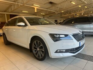 Skoda Superb 2.0 TDI 4x4 Business Edi Style Drag Kamera värmare lågmil