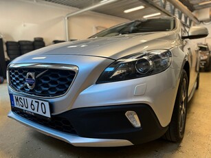 Volvo V40 Cross Country D2 Geartronic Momentum, Ocean Race Euro 6