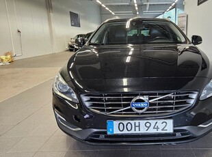 Volvo V60 D4 Geartronic Summum / Glaslucka / GPS / VOC