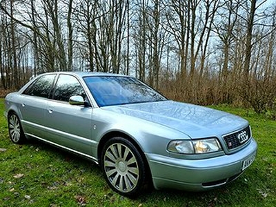 Audi S8 4.2 quattro Euro 4/Samlarskick/Unik