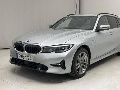 BMW 330e Touring, G21 (292hk)