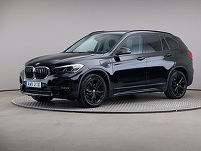 BMW X1 xDrive25e Sport Line Connected Drag Panorama