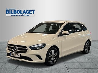 Mercedes-Benz B 250 e | Dragkrok | Vinterhjul