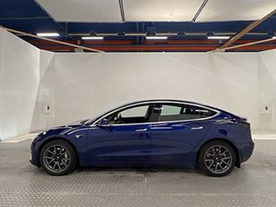 Tesla Model 3 Long Range AWD 440hk Svensksåld Autopilot