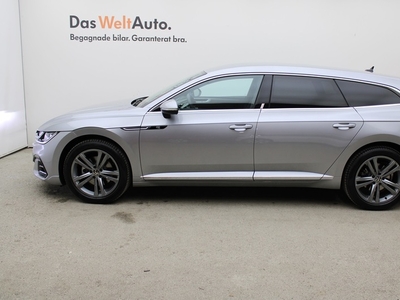 Volkswagen ArteonShooting Brake eHybrid DCC P-värmare Drag 2023, Sedan