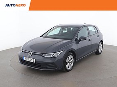 Volkswagen Golf 1.5 TSI *BLACK WEEK* / Värmare, Carplay, PDC