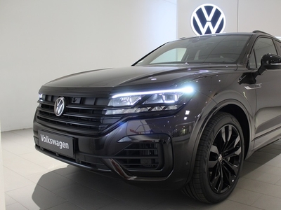 Volkswagen TouaregR 3.0 TSI e-Hybrid 2023, SUV