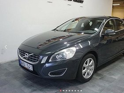 Volvo S60 T4 180HK MOMENTUM *NY KAMREM & NYSERVAD* 1238kr/mån