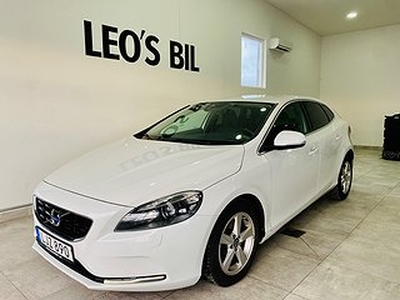 Volvo V40 D2 Momentum Euro 5/ kamrem bytt