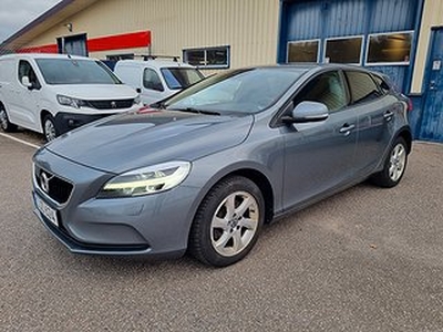 Volvo V40 D3 Momentum Euro 6 Nav Drag